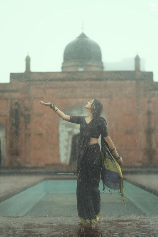 The Modern Woman’s Love Affair with the Saree: Tradition Meets Contemporary Fashion