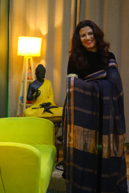 Tamra kanya- Black linen saree