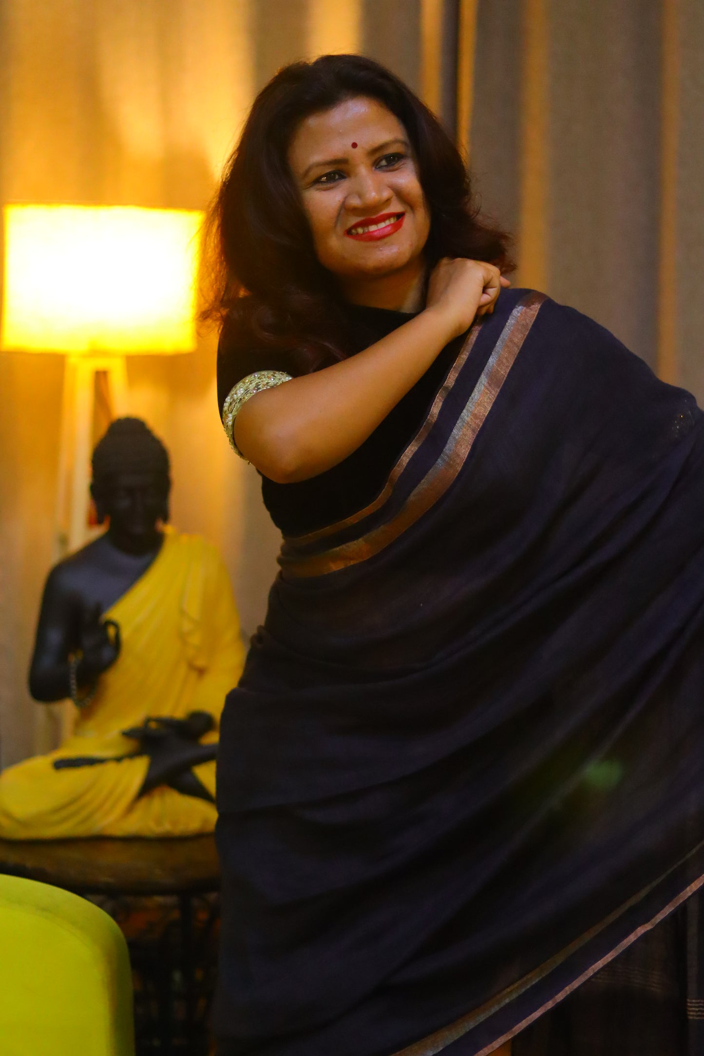 Tamra kanya- Black linen saree